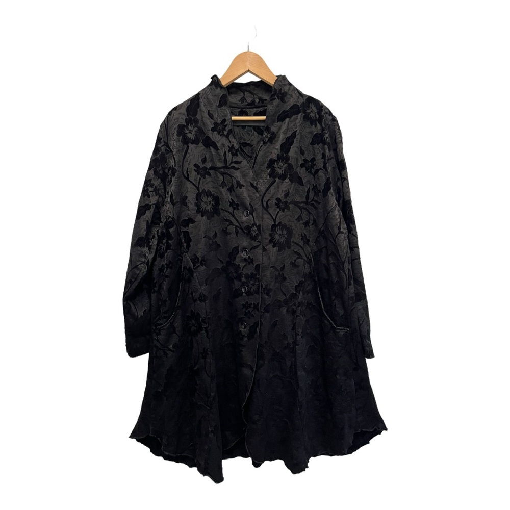 Cynthia Ashby Heavy Black Floral Brocade Coat Size L  A-line Long